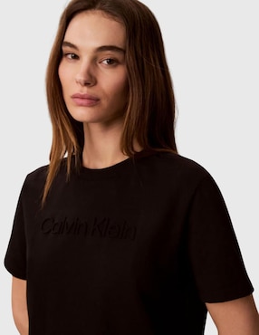 Playera manga corta Calvin Klein cuello redondo para mujer