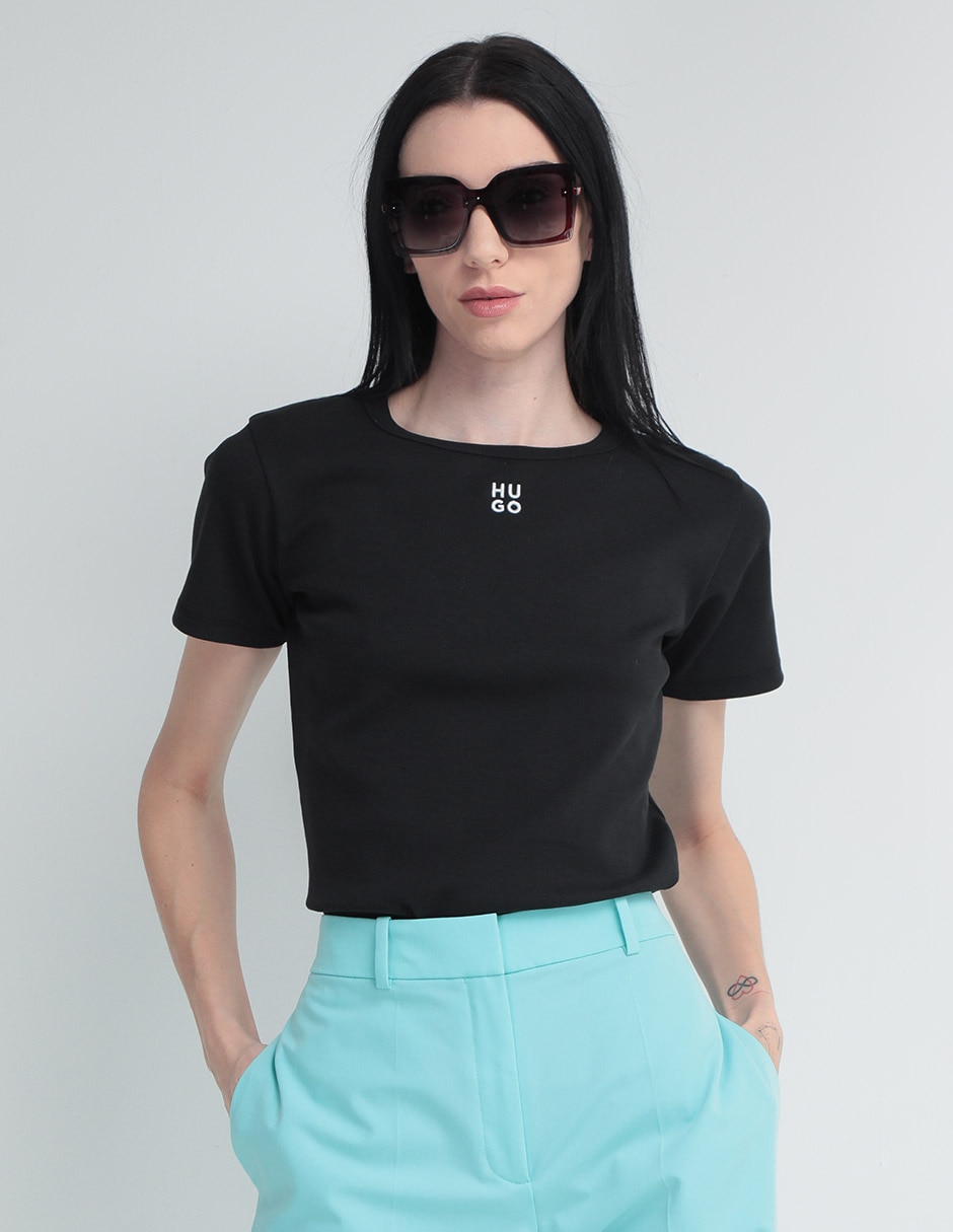 HUGO DARINNA - Camiseta Básica - Black/negro