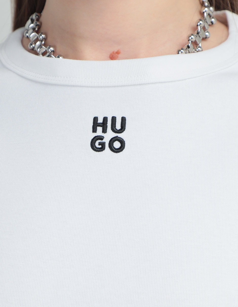 Playera manga corta cuello redondo para mujer 4