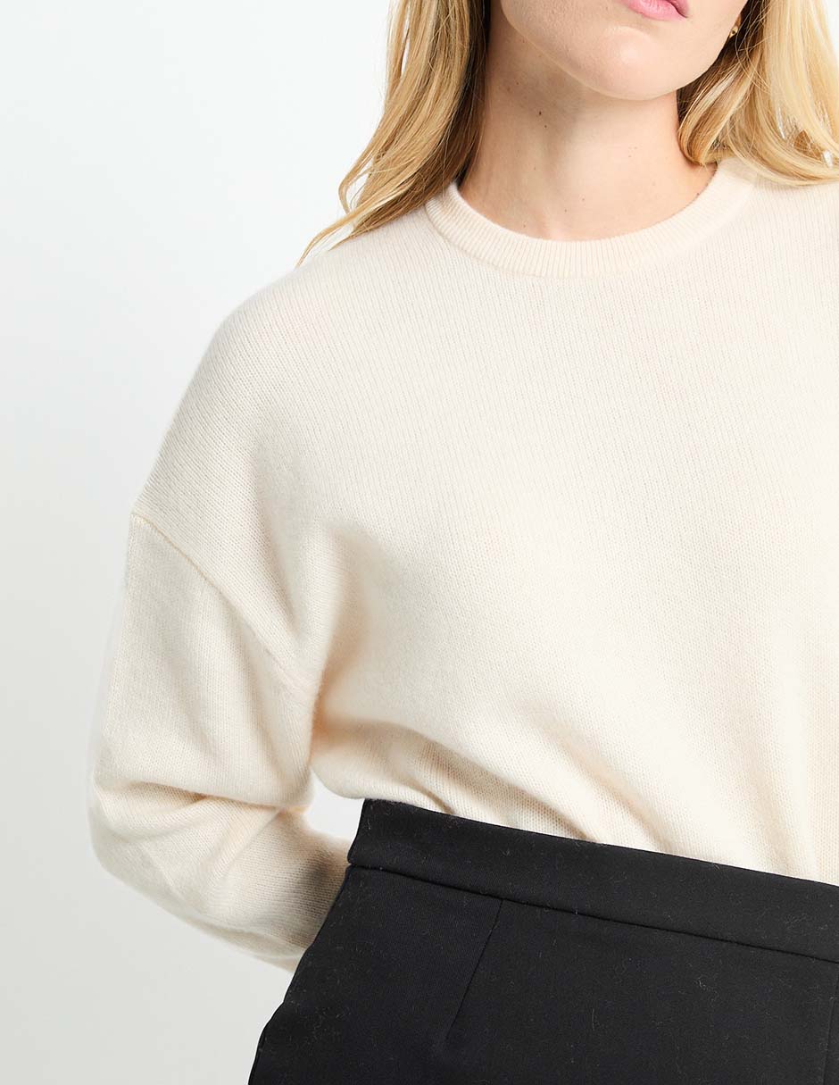 Suéter cuello redondo para mujer 4