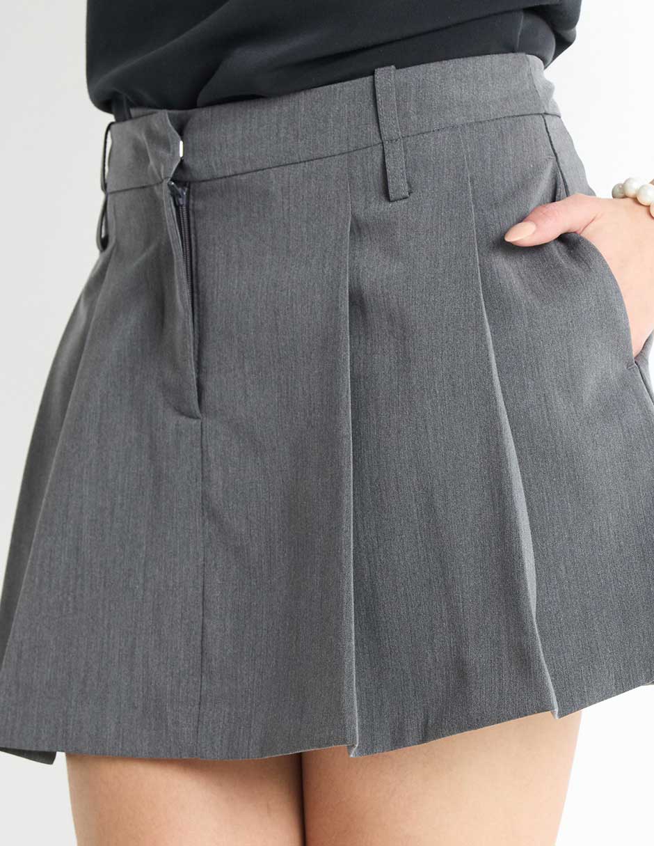 Falda mini a la cadera 4