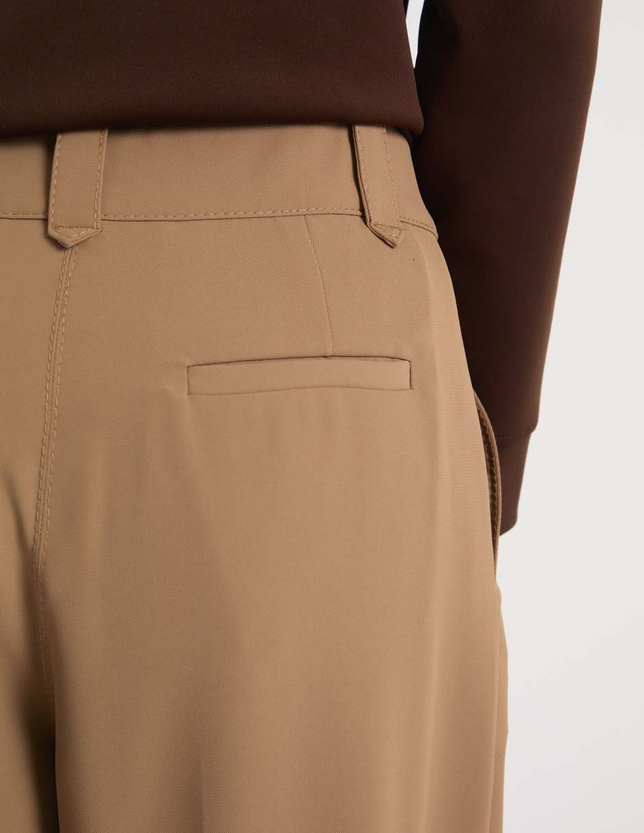 Pantalón relaxed amplio para mujer 10