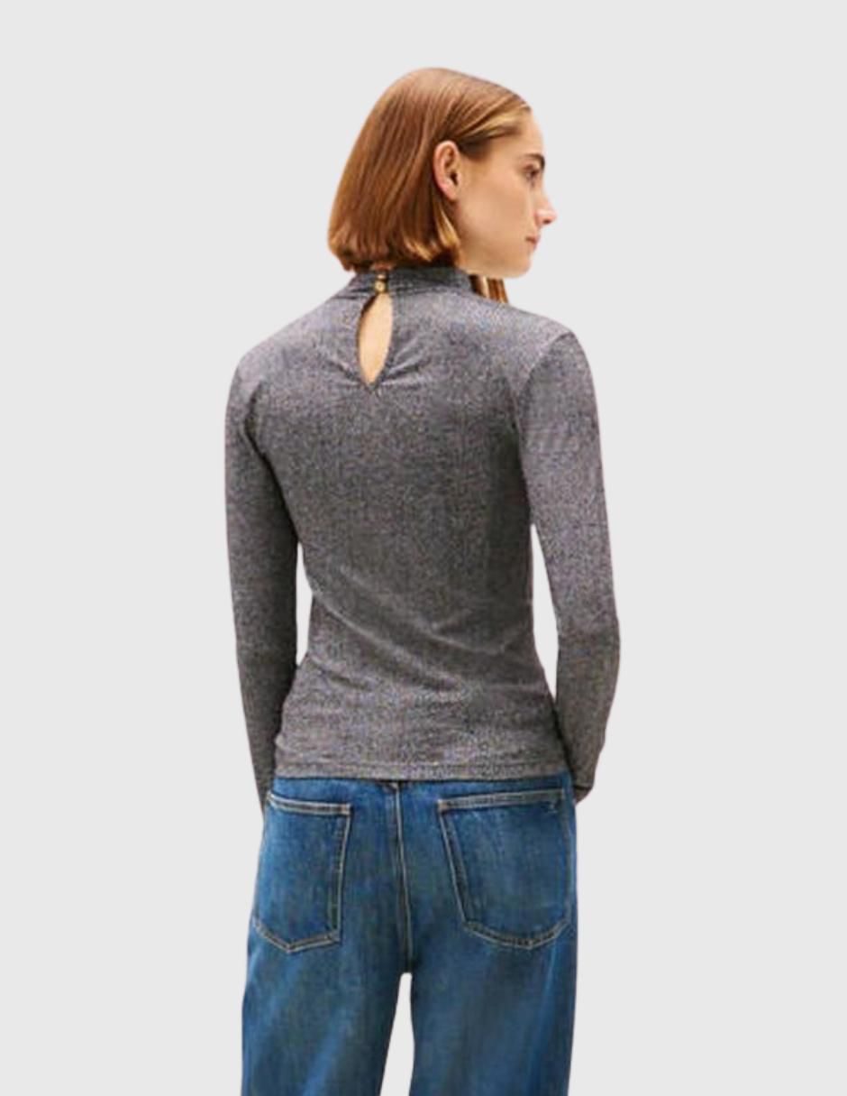 Playera manga larga cuello alto para mujer 4